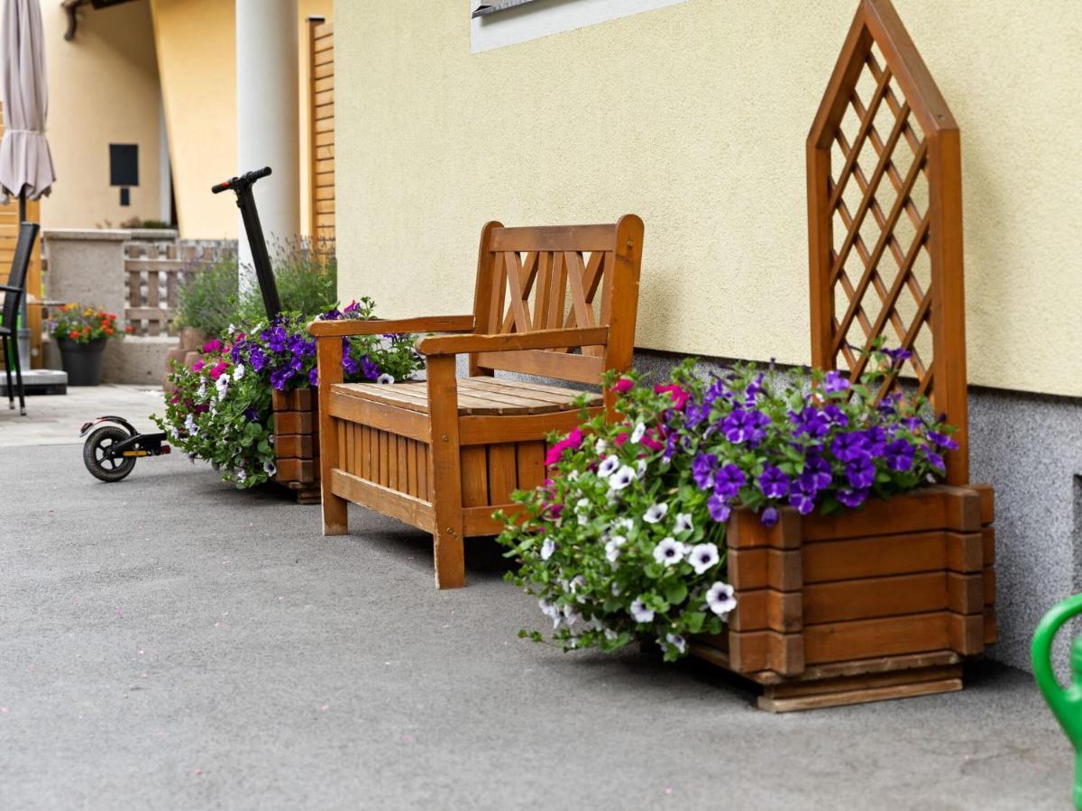 Spacious Apartment In Grossarl With Garden Eksteriør billede